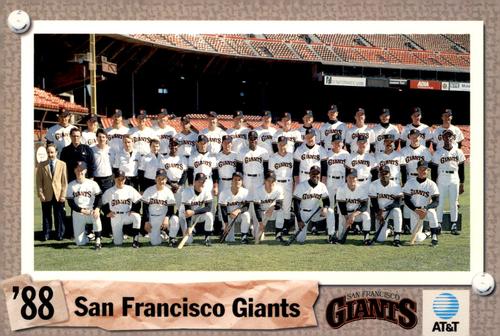 1992 AT&T San Francisco Giants Postcards #NNO 1988 Team Photo Front
