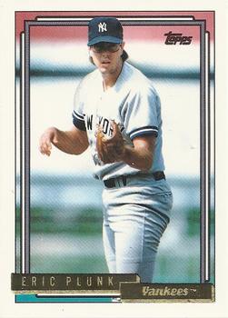 1992 Topps - Gold #672 Eric Plunk Front