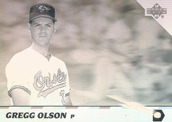 1992 Upper Deck Team MVP Holograms #38 Gregg Olson Front