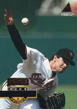 1994 Pinnacle - Artist's Proofs #295 Mike Mussina Front