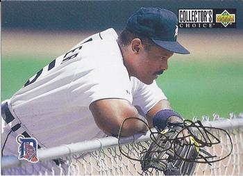 1994 Collector's Choice - Gold Signature #352 Cecil Fielder Front