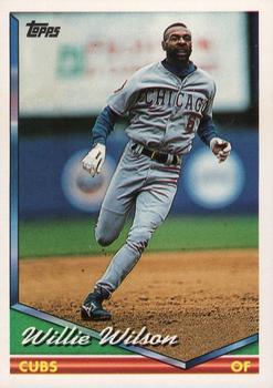 1994 Topps Bilingual #698 Willie Wilson Front
