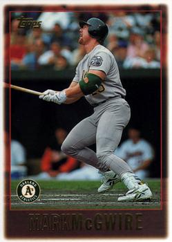1997 Topps #62 Mark McGwire Front