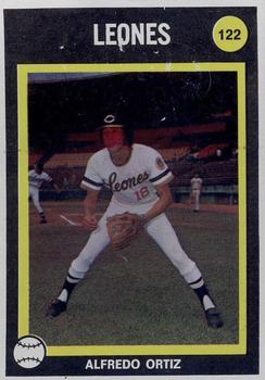 1973-74 Venezuelan Winter League Stickers #122 Alfredo Ortiz Front