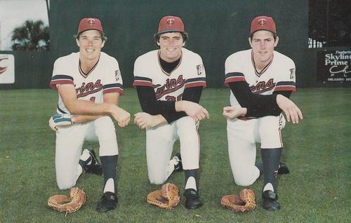 1983 Minnesota Twins Postcards #NNO Twins Catchers: Ray Smith / Dave Engle / Tim Laudner Front