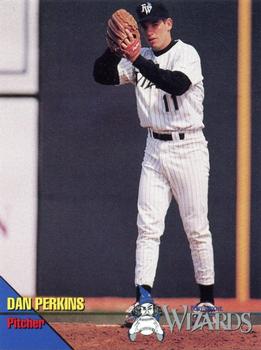 1995 Fort Wayne Wizards #10 Dan Perkins Front