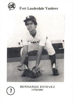 1976 Sussman Fort Lauderdale Yankees #7 Bernardo Estevez Front