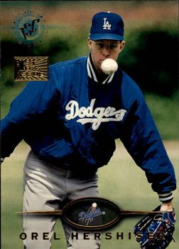 1995 Topps - Stadium Club First Day Issue #37 Orel Hershiser Front