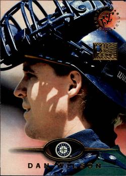 1995 Topps - Stadium Club First Day Issue #152 Dan Wilson Front