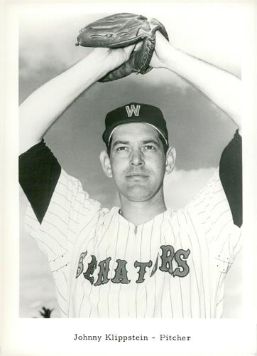 1961 Washington Senators Black & White 5x7 Photos #NNO Johnny Klippstein Front