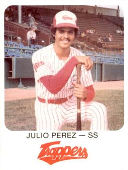 1981 Red Rooster Edmonton Trappers #17 Julio Perez Front
