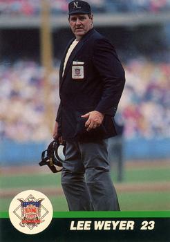 1989 T&M Sports Umpires #62 Lee Weyer Front