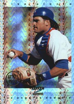 1997 Score - Artist's Proof Holofoil #22 Mike Piazza Front