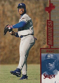 1997 Select - Registered Gold #57 Raul Mondesi Front