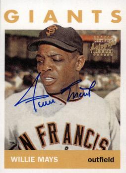 1997 Topps - Willie Mays Commemorative Reprints Autographed #18 Willie Mays Front