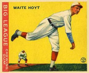 1933 World Wide Gum (V353) #60 Waite Hoyt Front