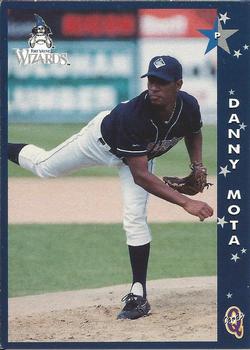 1998 Blueline Q-Cards Fort Wayne Wizards #21 Danny Mota Front