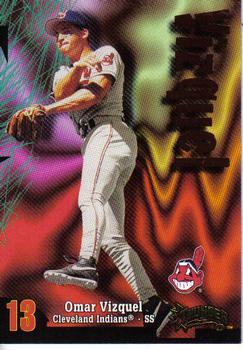 1998 Circa Thunder #205 Omar Vizquel Front