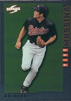 1998 Score Rookie & Traded - Showcase Series #RTPP24 Mike Mussina Front