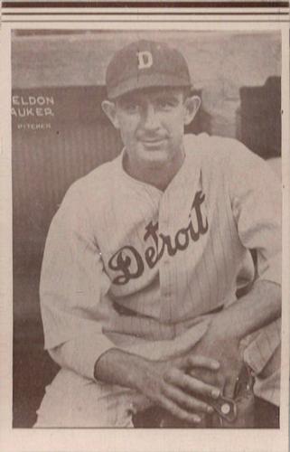 1934 Detroit Tigers (Annis Furs) #NNO Elden Auker Front