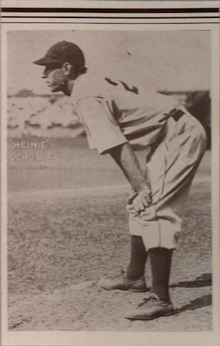 1934 Detroit Tigers (Annis Furs) #NNO Heinie Schuble Front
