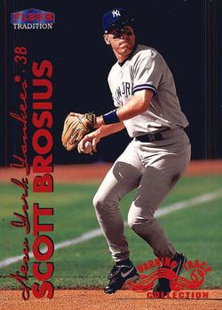1999 Fleer Tradition - Warning Track Collection #112W Scott Brosius Front