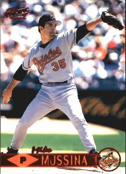 1999 Pacific - Red #55 Mike Mussina  Front