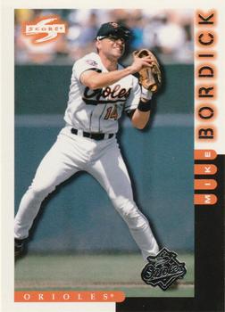 1998 Score Baltimore Orioles #10 Mike Bordick Front