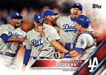 2016 Topps #569 Los Angeles Dodgers Front