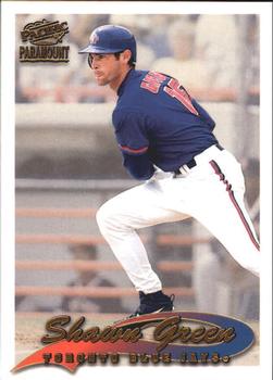 1999 Pacific Paramount - Gold #247 Shawn Green Front