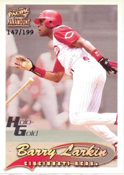 1999 Pacific Paramount - Holo-Gold #63 Barry Larkin  Front