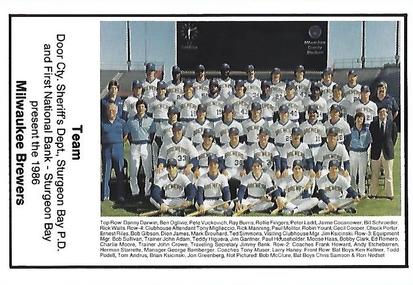 1986 Milwaukee Brewers Police - Door Cty. Sheriff's Dept., Sturgeon Bay P.D. and First National Bank - Sturgeon Bay #NNO Milwaukee Brewers Team Photo Front