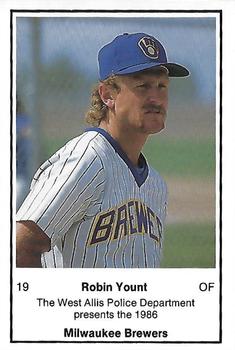 1986 Milwaukee Brewers Police - West Allis Police Department #NNO Robin Yount Front