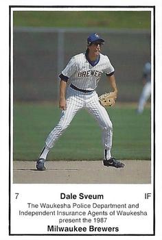 1987 Milwaukee Brewers Police - Waukesha Police Department and Independent Insurance Agents of Waukesha #NNO Dale Sveum Front