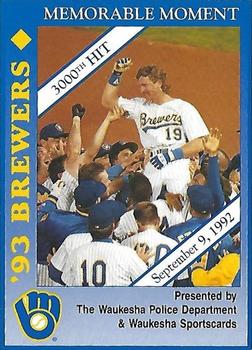 1993 Milwaukee Brewers Police - Waukesha Police Department & Waukesha Sportscards #NNO Robin Yount Front