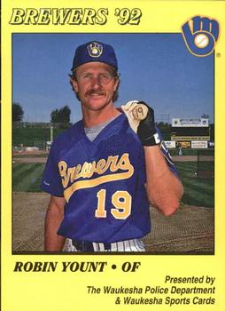 1992 Milwaukee Brewers Police - Waukesha Police Department & Waukesha Sports Cards #NNO Robin Yount Front