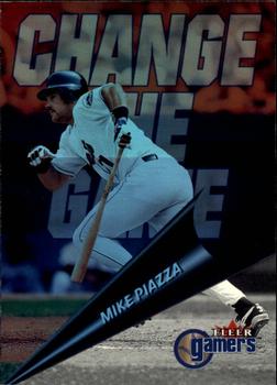 2000 Fleer Gamers - Change the Game #7CG Mike Piazza  Front
