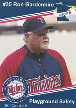 2011 Minnesota Twins Police #8 Ron Gardenhire Front