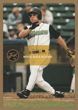 2000 Just - Gold #40 Marcus Giles  Front