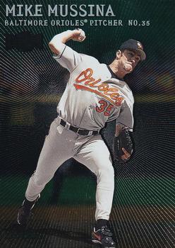 2000 Metal - Emerald #27 Mike Mussina Front