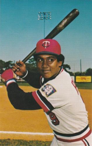 1980 Minnesota Twins Postcards #NNO Bombo Rivera Front
