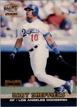 2000 Pacific - Gold #224 Gary Sheffield Front
