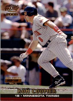 2000 Pacific - Gold #243 Ron Coomer Front