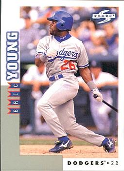 1998 Score Rookie & Traded #RT120 Eric Young Front