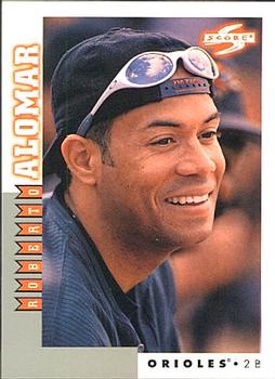 1998 Score Rookie & Traded #RT34 Roberto Alomar Front
