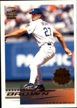 2000 Pacific Crown Collection - Premiere Date #138 Kevin Brown Front
