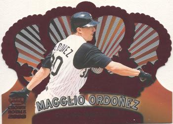 2000 Pacific Crown Royale - Red #32 Magglio Ordonez  Front