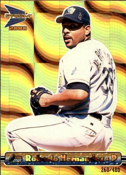 2000 Pacific Prism - Holographic Gold #139 Roberto Hernandez  Front
