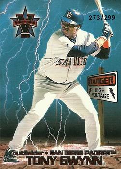 2000 Pacific Vanguard - High Voltage Red #32 Tony Gwynn  Front