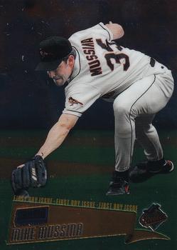 2000 Stadium Club Chrome - First Day Issue #192 Mike Mussina  Front